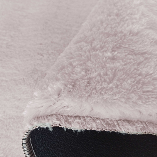 Miękki, pluszowy dywan Enzo- Pudrowy róż