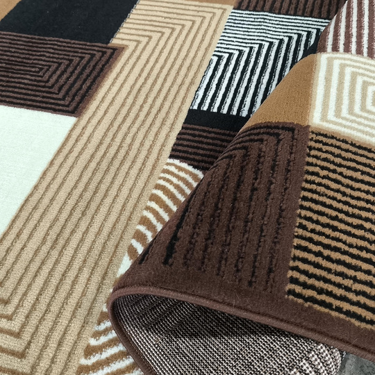 Dywan klasyczny BCF Anto 18 - brązowy