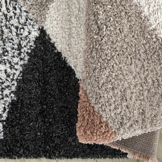 Dywan nowoczesny mięciutki Santo 02 - typu Shaggy - trójkąty