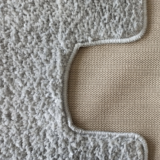 Komplet łazienkowy Kayoom typu Shaggy z wycięciem pod toaletę - szary