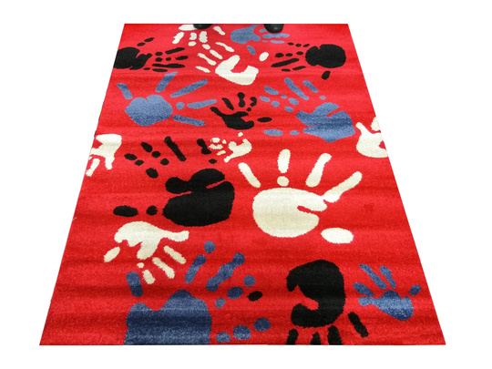 Dywan dla dziecka Smyk czerwony - rączki